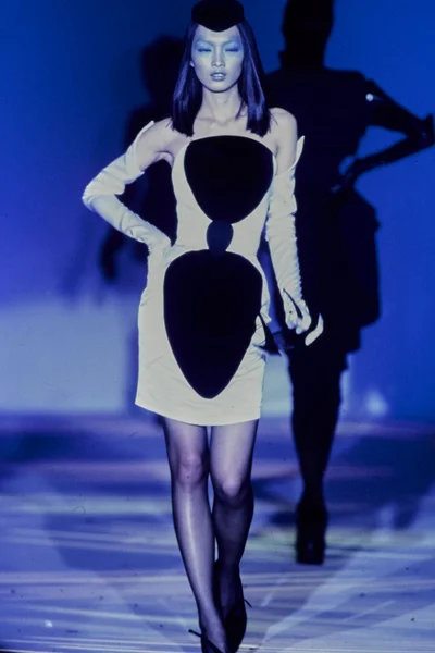 Look 37